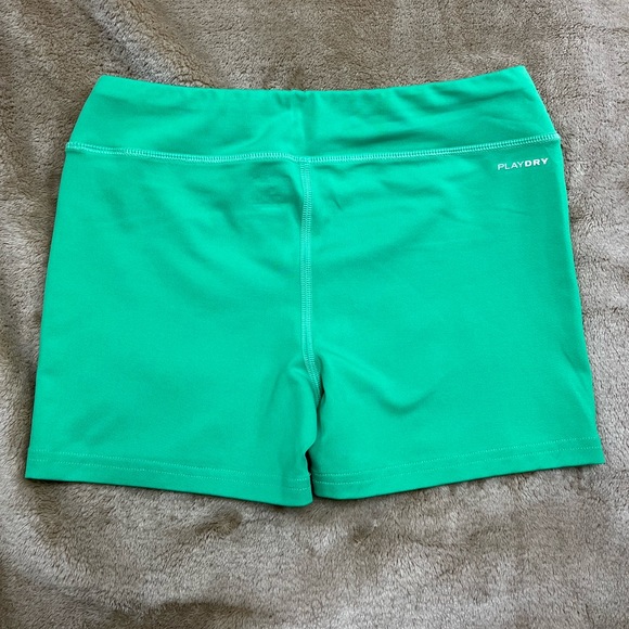 Reebok spandex shorts, size US kids L - Picture 2 of 3